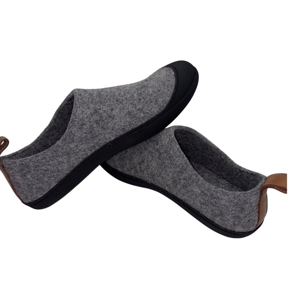 Grey's Huckelberry | Men's 9 | Indoor Outdoor Gray Wool‎ Slippers | Portugal